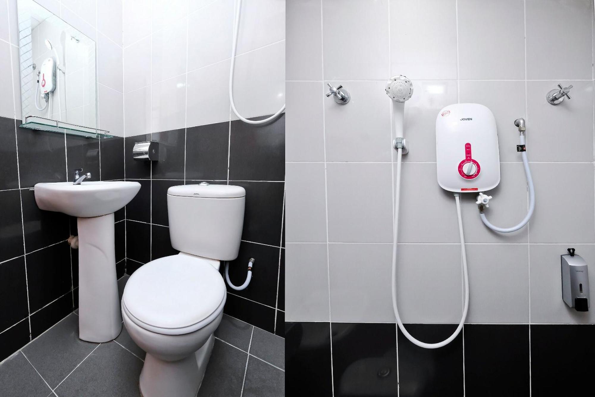 OYO 714 アリナ ホテル【Sanitized Stay】 バンギ エクステリア 写真